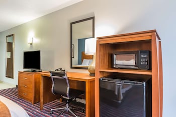 Room, 2 Queen Beds, Accessible, Non Smoking