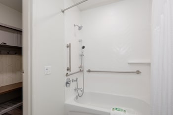 Suite, 1 King Bed with Sofa bed, Accessible (Communication)