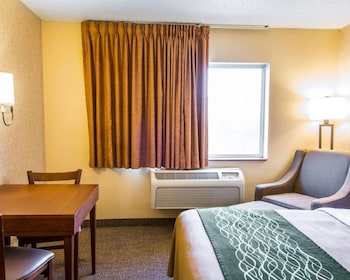 Standard Room, 2 Queen Beds, Non Smoking