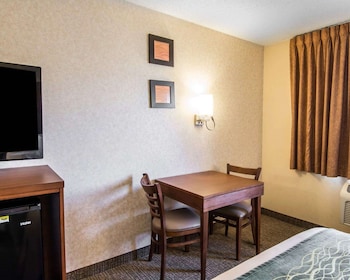 Standard Room, 2 Queen Beds, Non Smoking