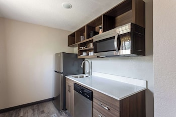 Suite, 2 Queen Beds, Non Smoking (Efficiency)