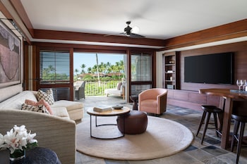 Superior Suite, 1 Bedroom, Golf View (Ocean Golf View)