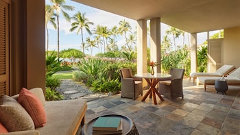Deluxe Suite, 1 Bedroom, Garden View, Ground Floor (Ohana Family Suite)