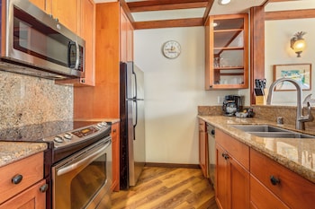 Room, 1 Bedroom, Ocean View (Unit 185 ,1Bath)