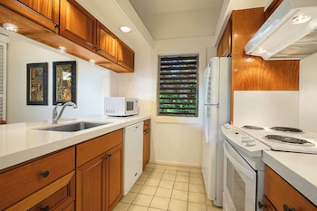 Royal Condo, 1 Bedroom, Garden View (Unit 232, 1 Bath)