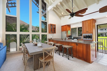 Room, 2 Bedrooms, Partial Ocean View (Unit 66, 2 Bath)