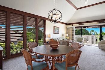 Condo, 2 Bedrooms, Partial Ocean View