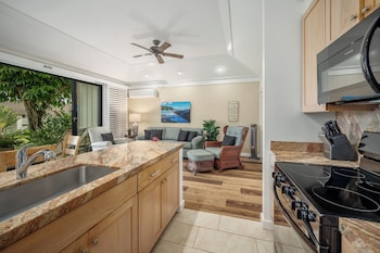 Royal Condo, 1 Bedroom, Garden View (Unit 112, 1 Bath)