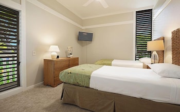 2 Bedrooms, Partial Ocean View (Unit 116, 2 Bath)