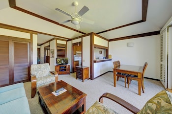 Royal Condo, 1 Bedroom, Garden View