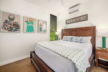 Royal Room, 1 Bedroom, Garden View (Unit 0150 ,1Bath)