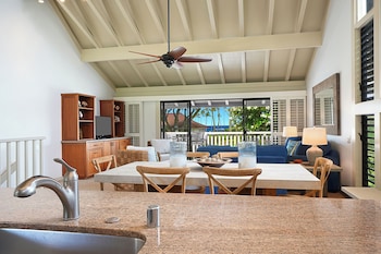 Room, 2 Bedrooms, Partial Ocean View (Unit 66, 2 Bath)