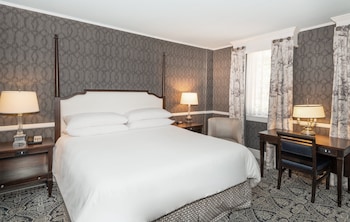 Room, 1 King Bed (Robert Johnson)