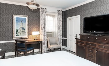 Room, 1 King Bed (Maryland Inn)