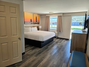 Suite, Multiple Beds, Non Smoking (3 Queen Beds, Bluewater Suite)