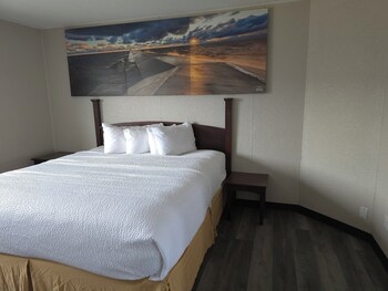 Suite, 1 Bedroom, Non Smoking (1 King Bed, Edison Suite)