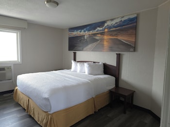 Suite, 1 Bedroom, Non Smoking (1 King Bed, Edison Suite)