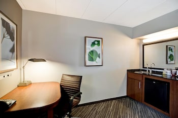 Room, Multiple Beds (High Floor, 2 Full Beds & 1 Sofabed)
