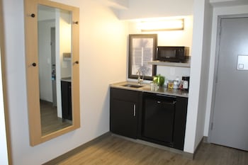 Room, 1 King Bed with Sofa bed (High Floor)
