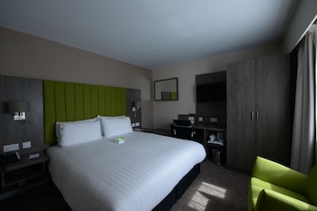 Standard Room, 1 King Bed