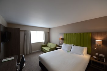 Standard Room, 1 King Bed with Sofa bed (Parade Ring View)