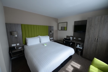 Standard Room, 1 King Bed