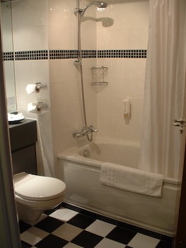 Standard Room, 1 King Bed with Sofa bed (Parade Ring View)