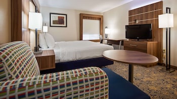 Executive Room, 1 King Bed, Non Smoking, Refrigerator & Microwave (with Sofabed)