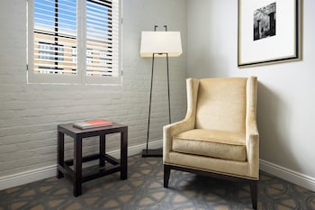Executive Room, 1 King Bed (Premier)