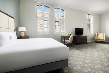 Executive Room, 1 King Bed (Premier)
