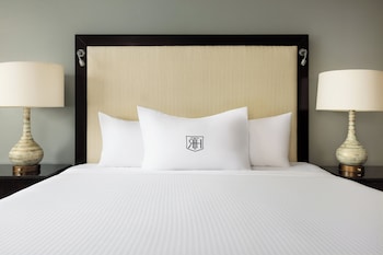Premier Room, 1 King Bed (King-Historic)