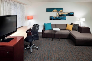 Studio, 1 King Bed with Sofa bed