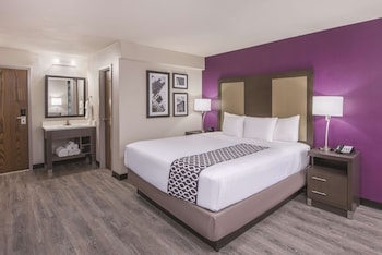 Deluxe Room, 1 King Bed, Non Smoking