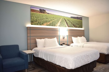Room, 2 Queen Beds, Non Smoking
