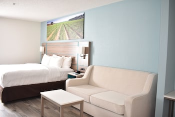 Suite, 1 King Bed, Non Smoking