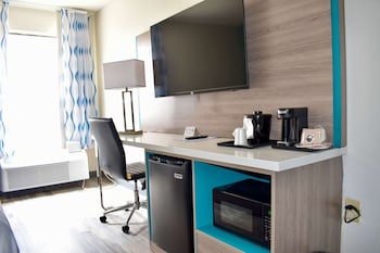 Standard Room, 2 Double Beds, Non Smoking
