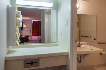 Standard Room, 2 Queen Beds, Smoking