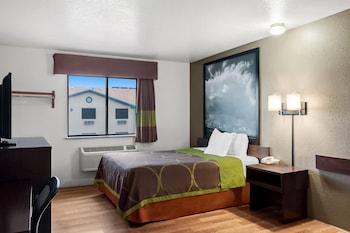 Room, 1 Queen Bed, Non Smoking (Pet-Friendly)