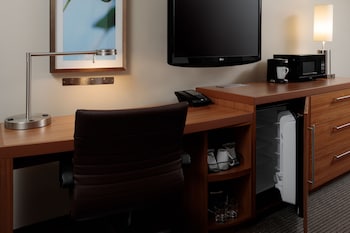 High Floor Suite, 1 King Bed & Sofa Bed