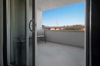Standard Room, 2 Queen Beds, Balcony
