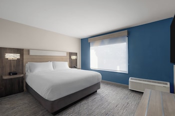 Suite, 1 King Bed, Balcony
