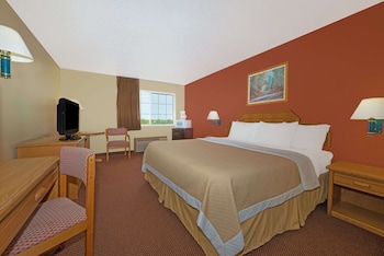 Standard Room, 1 Queen Bed, Non Smoking