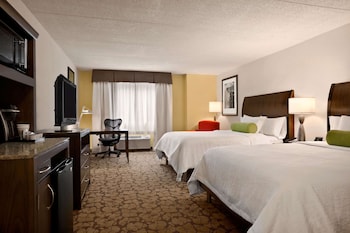 Room, 2 Queen Beds (Drinks & Snacks)