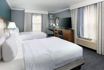 Room, 2 Queen Beds, Accessible, Bathtub (Mobility Accessible)