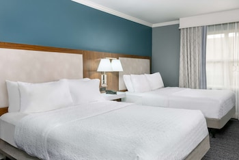 Room, 2 Queen Beds, Accessible, Bathtub (Mobility Accessible)
