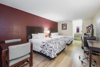 Standard Suite, 2 King Beds, Non Smoking