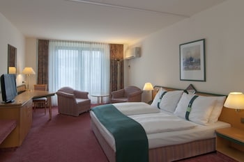 Superior Room, 1 Queen Bed with Sofa bed
