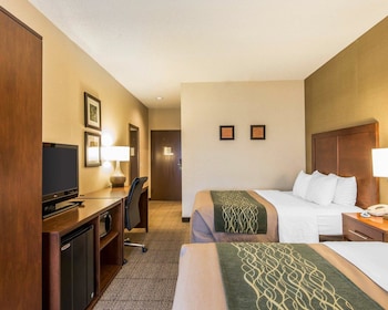 Standard Room, 2 Queen Beds, Non Smoking