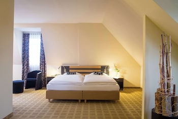 Premium Room, 1 King Bed