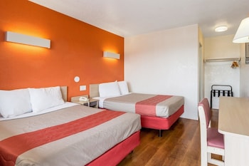 Standard Room, 2 Double Beds, Non Smoking